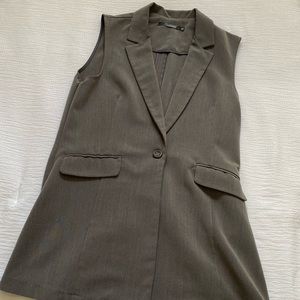 Beautiful Grey Vest woman / M